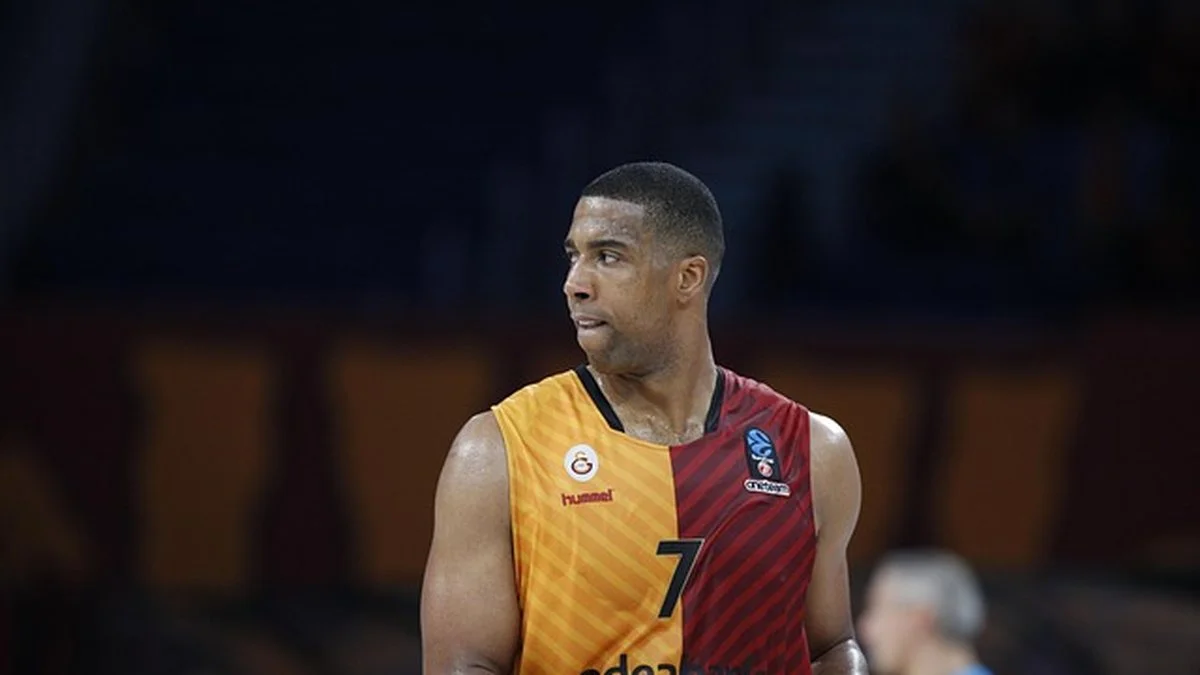 WNBA奖项追踪:阿贾·威尔逊的领先为何仍难撼动